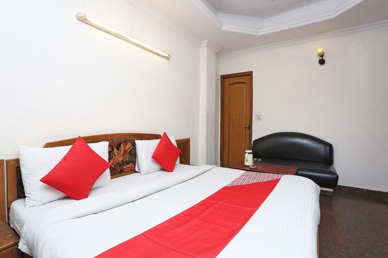Oyo 8188 Vardhmaan Inn Delhi  Luaran gambar